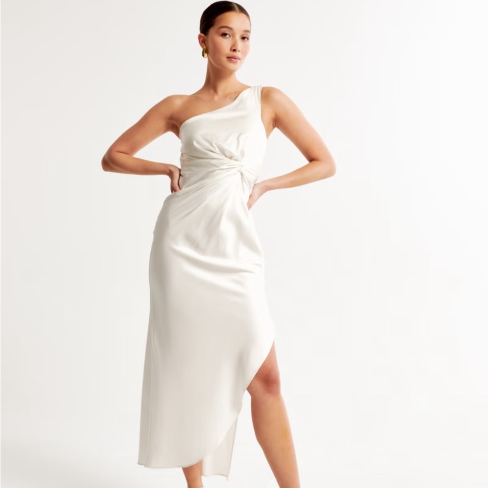 One-Shoulder Satin Knotted Midi Dress